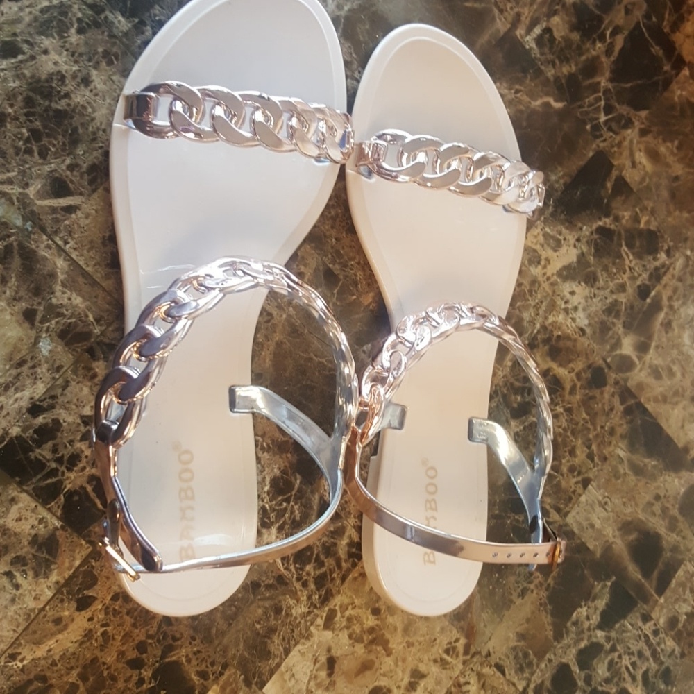 Sandals - Picture 2 of 4